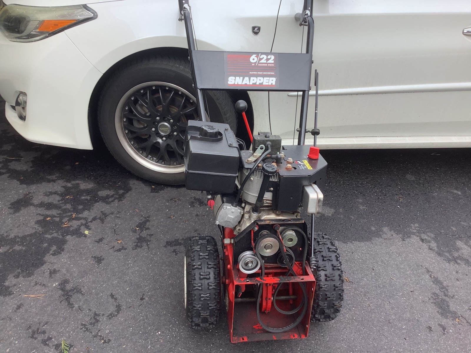 1995 Snapper two stage serries 3 Snow Thrower Model I6223 (For Parts Only) gallery