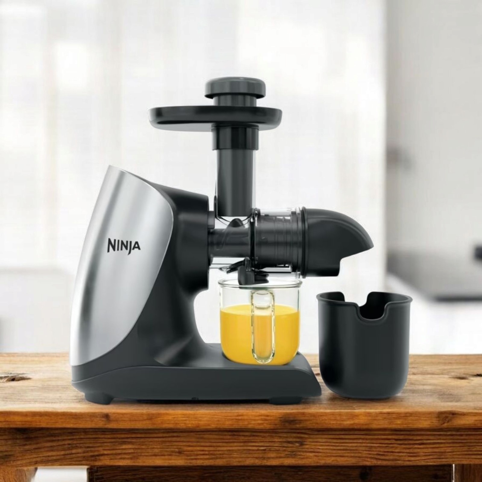Ninja Cold Press Juicer Pro - Graphite (JC101) gallery