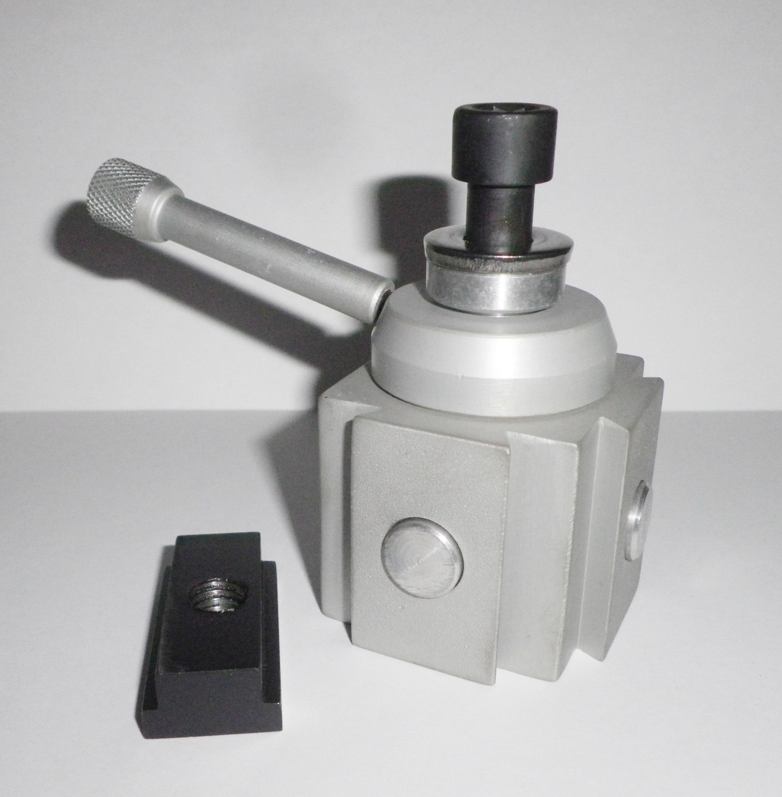 Craftsman 109 Quick Change Tool Post "NEW" w/ parting blade gallery