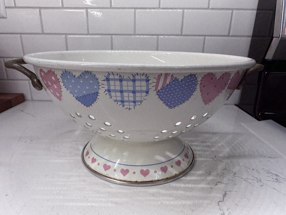 Vintage 1986 Patchwork “Hearts” Hallmark Metal Enamel Colander Strainer W/Brass