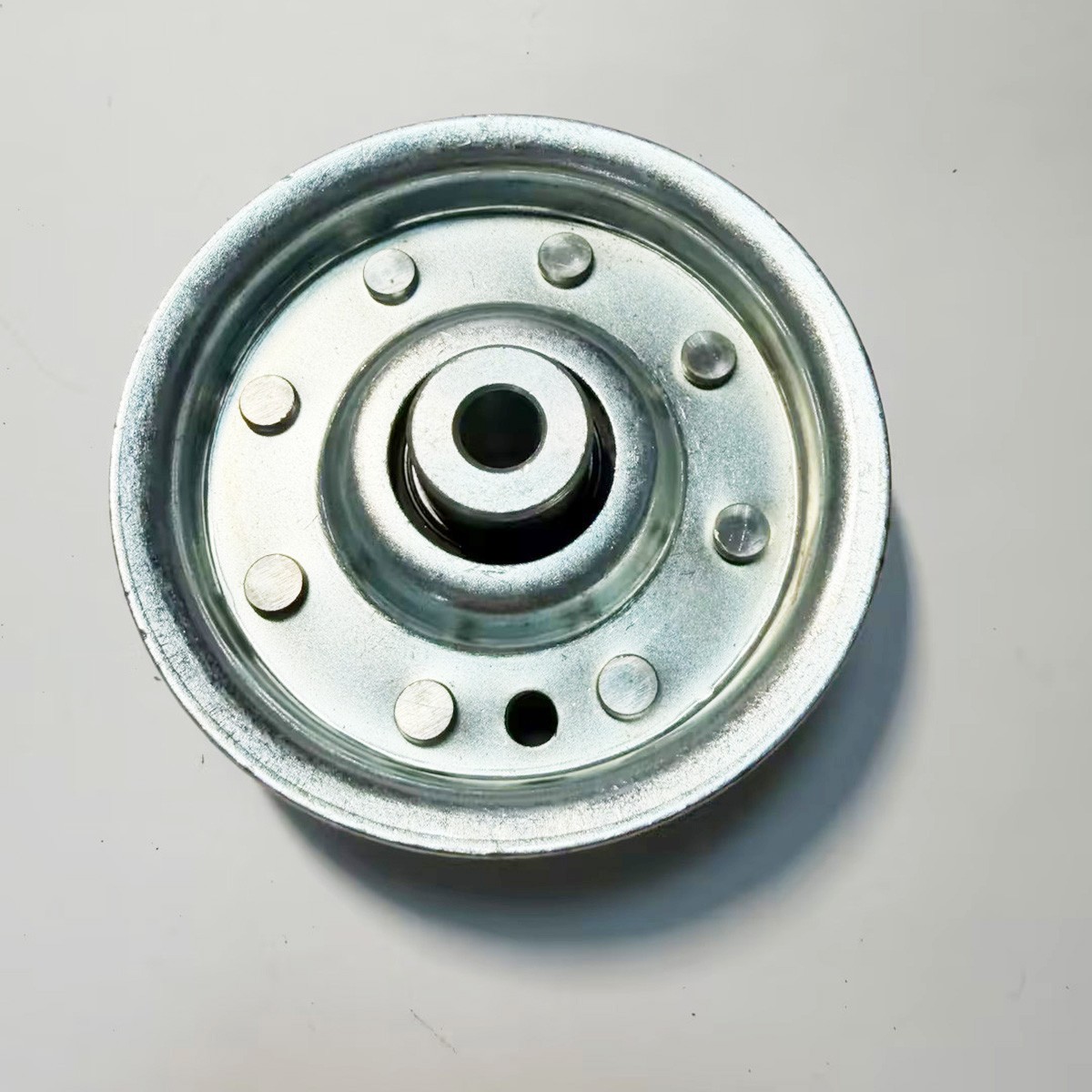 B527 Idler Pulley Suit For Swisher Pull Behind Finish T11544, Size OD3.25",3/8 C gallery