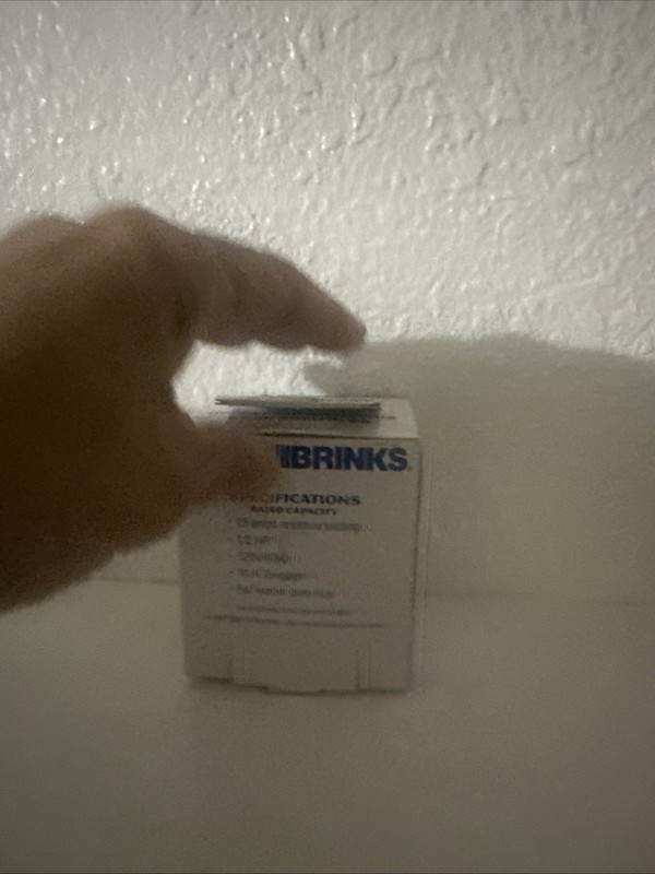 Brinks 42-1020 Mechanical Timer Grounded Plug 120V For Indoor Use Only gallery