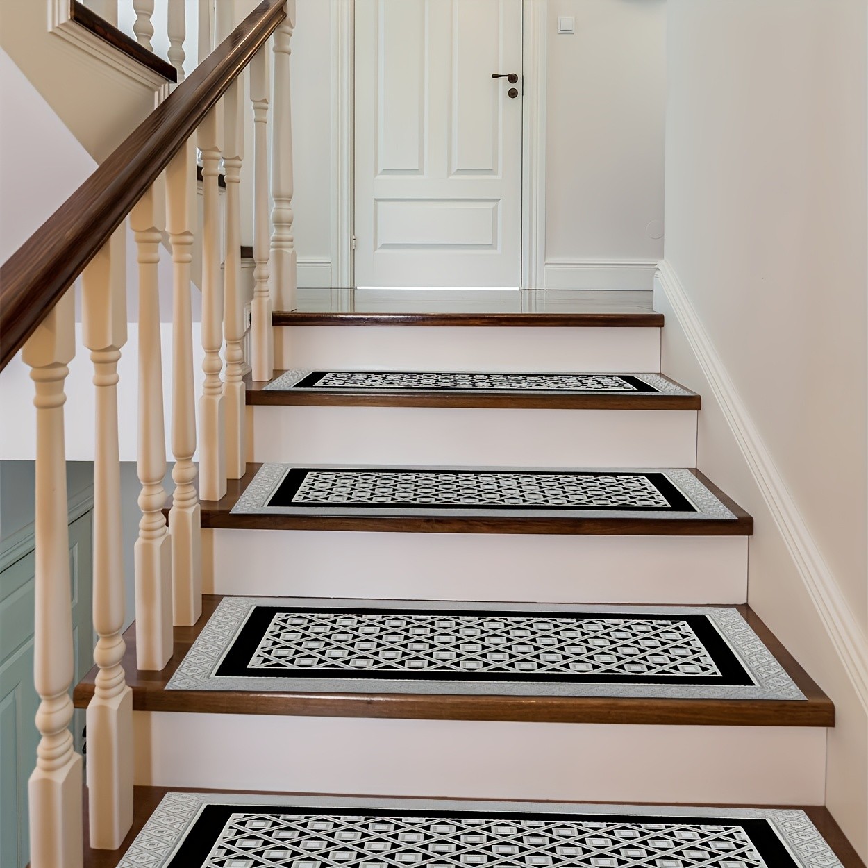 Minimalist Black and Gray Patterned Printed Stair Tread Rug Set, Suitable for gallery