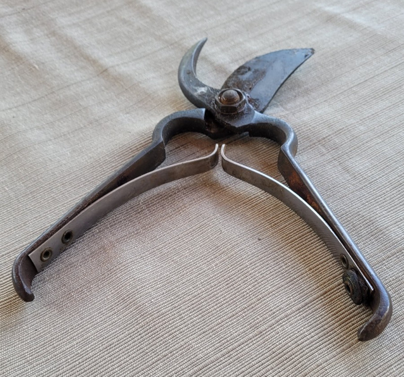 Antique True Temper Stiletto Pruning Shears Gardening Hand Tool gallery