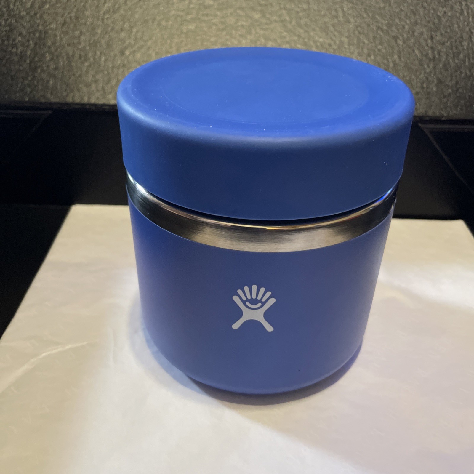Compact 20 Oz Insulated Water Container - BPA-Free & Leakproof for On-the-Gof2 gallery
