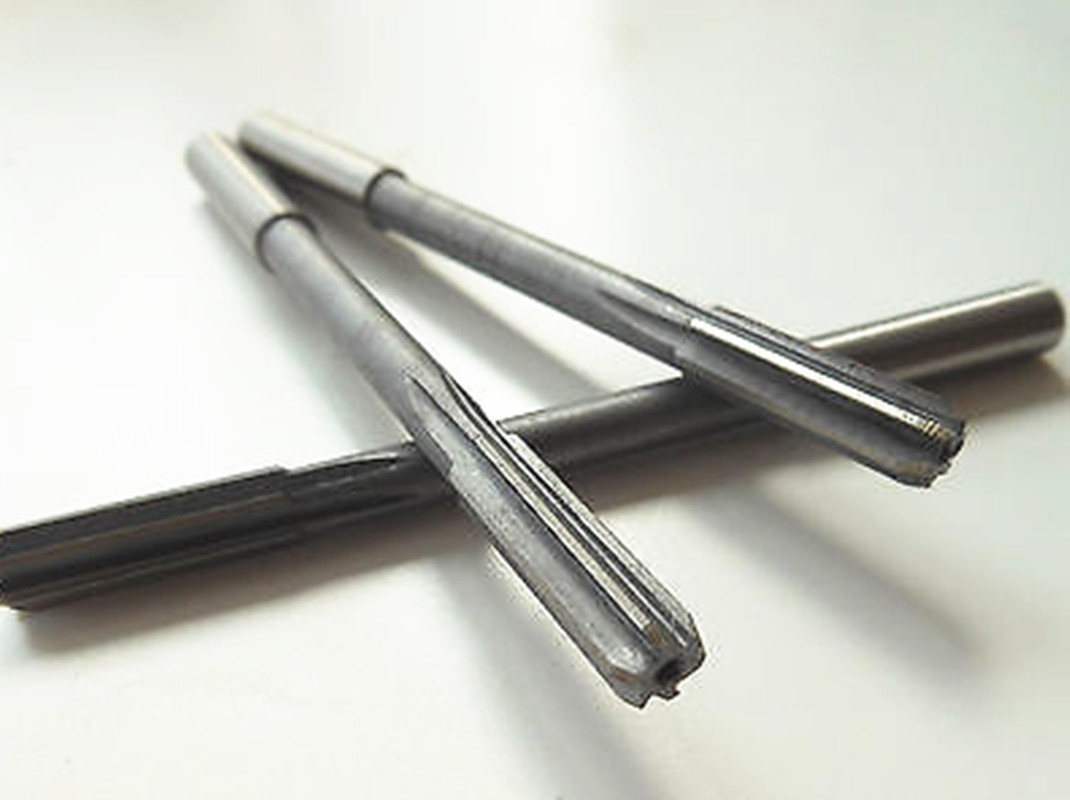 New 1pc 8.8mm Carbide Tip Straight Shank Reamer Extended reamer 200mm gallery