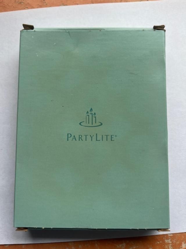 (12) NEW PartyLite Tea Light Scented Candles Clementine & Clove V04399 gallery