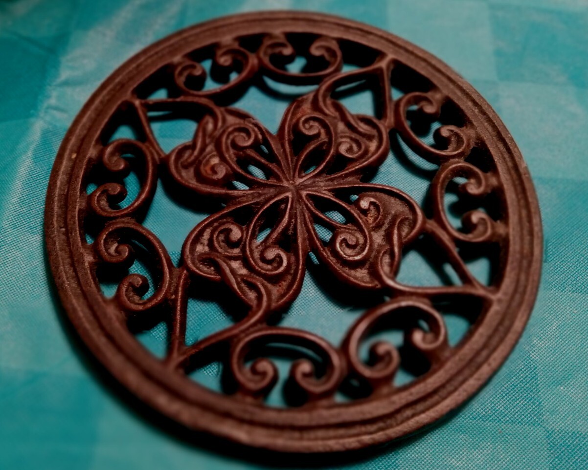 Trivets Set 2 Solid 7" Round Cloverleaf Black Heavy Steel 1 1/4" Pounds Each gallery