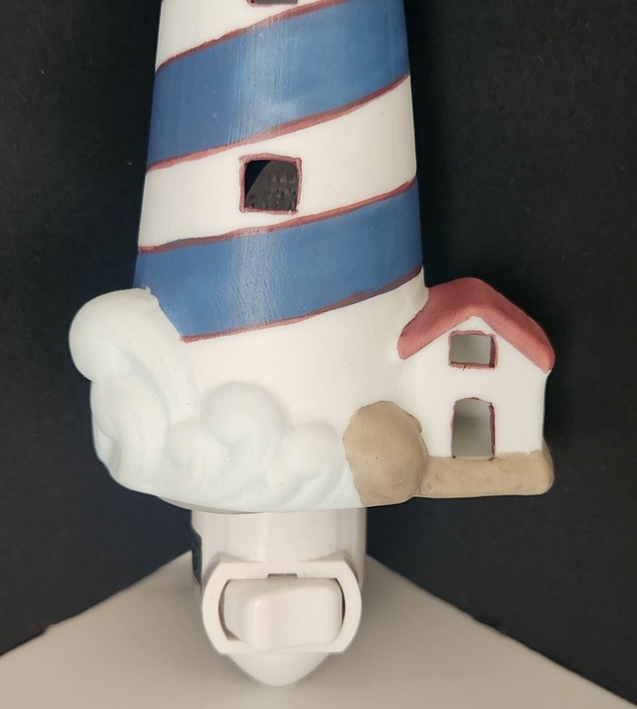 Ceramic 5" LIGHTHOUSE Wall Plug In Night Light 0n/Off Switch RARE VINTAGE DESIGN gallery