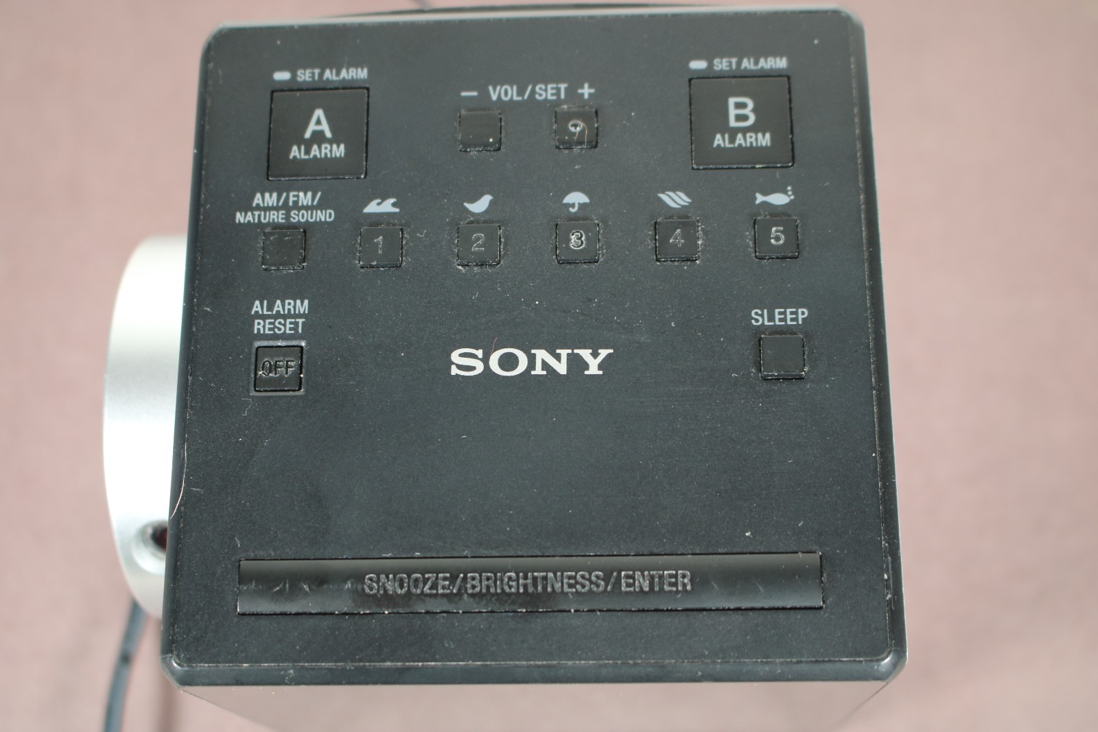 Sony ICF-C1PJ Alarm Clock Radio w/ Time Projector Nature Sounds USB plug WORKS gallery