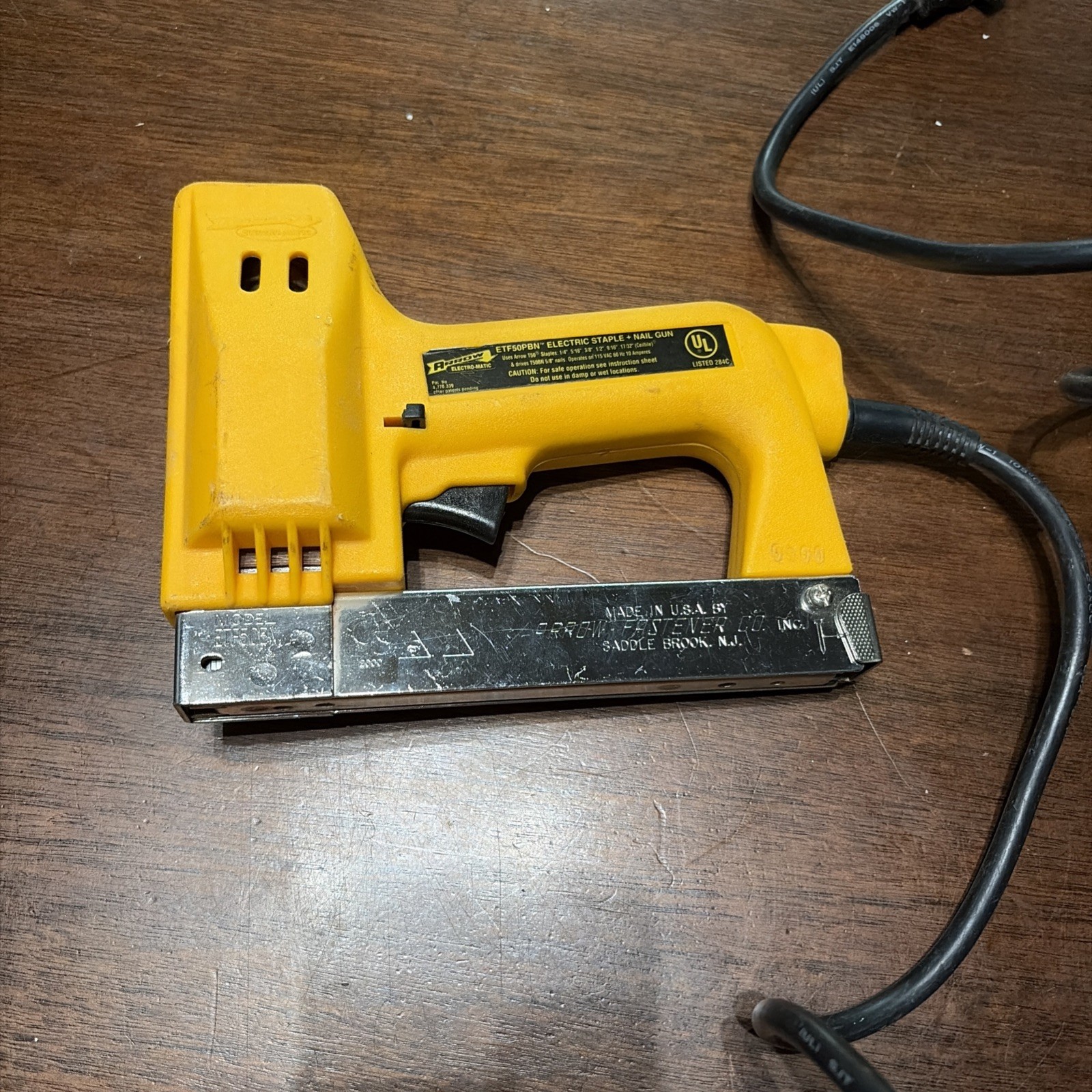 Arrow ETF50PBN HD Electric Staple Gun Tool (TESTED) gallery