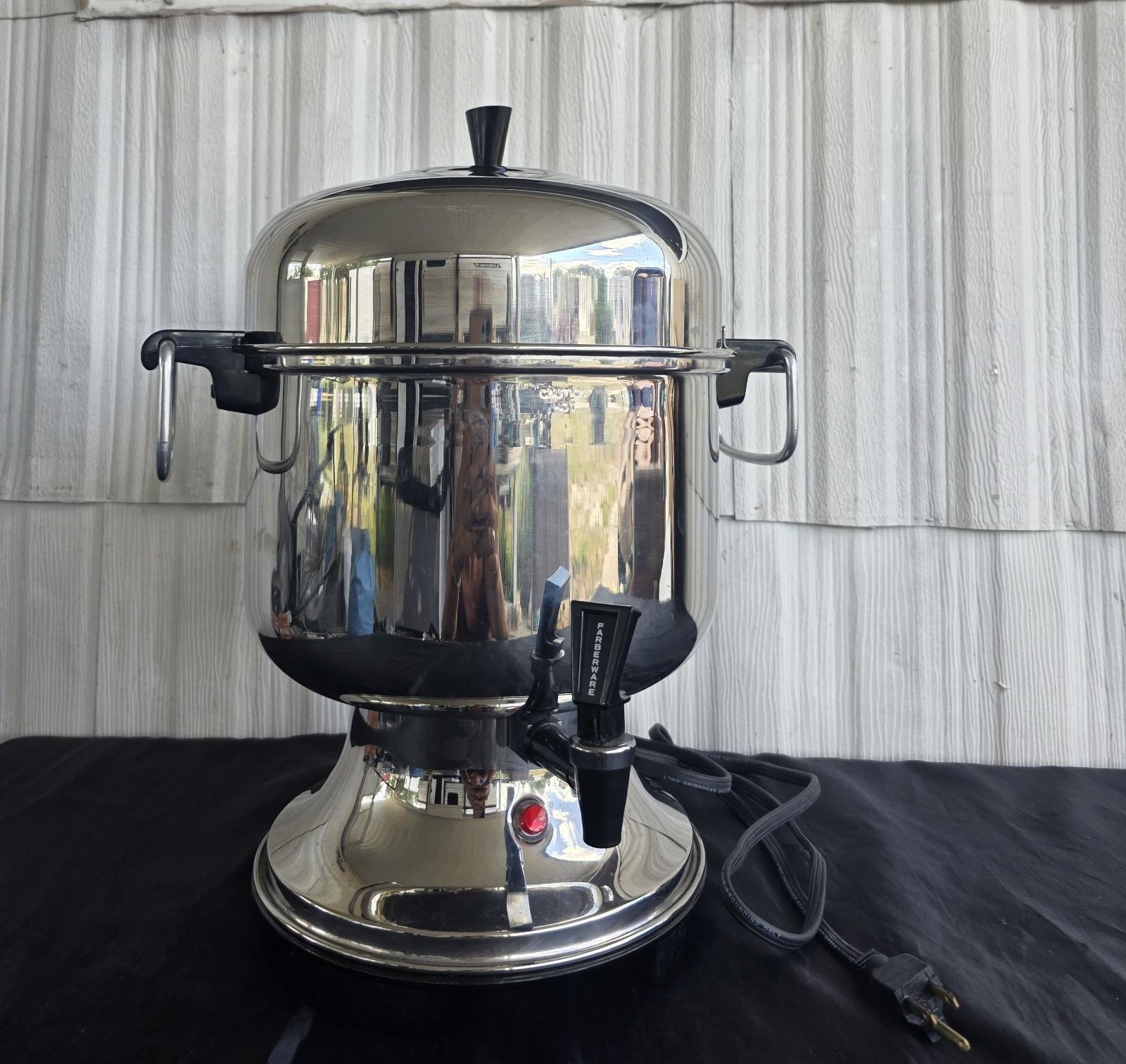 Farberware L1360 Stainless Steel 12-36 Cup Automatic Coffee Percolator gallery