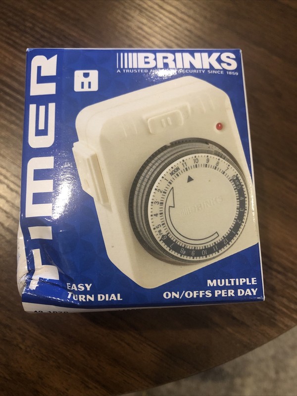 Brinks 42-1020 Mechanical Timer Grounded Plug 120V For Indoor Use Only NEW gallery