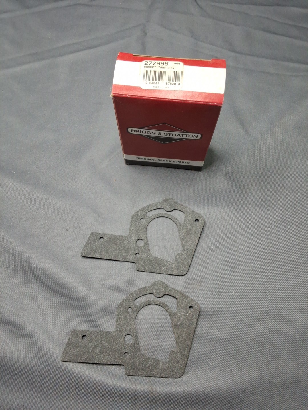 2 OEM Briggs Stratton Tank Gaskets 272996 272410 5HP NOS gallery