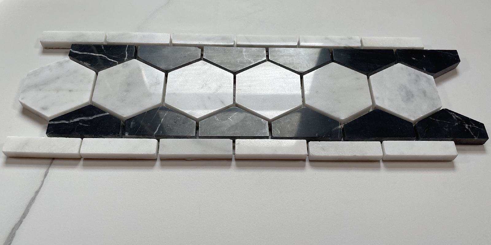 C32B2XP Carrara Marble 2" Hexagon Mosaic Border Listello White Black Polished gallery