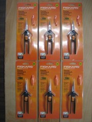 6 – FISKARS #9924 MICRO-TIP PRUNING SNIP W/ SHEATH FOR FLOWERS, PLANTS, ETC.