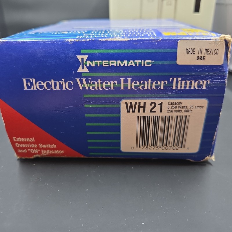 Intermatic Electric Water Heater Timer WH21 25A 250V Bypass Switch New Open Box gallery