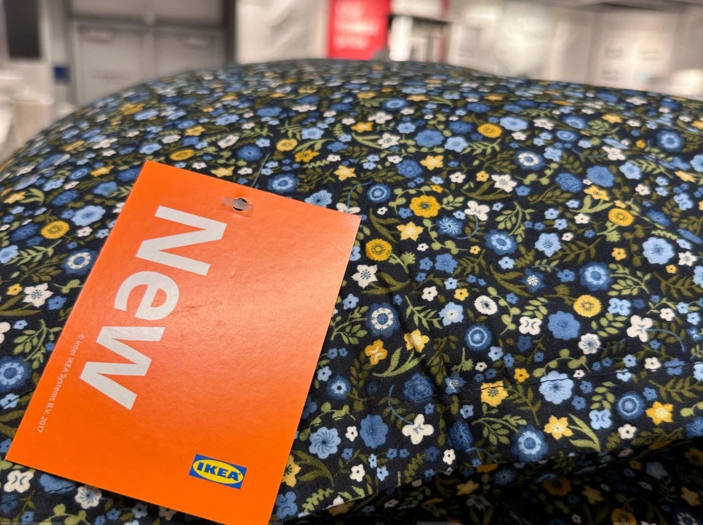 IKEA ROSENTIBAST Full/Queen Comforter & 2 Shams Multicolor Floral 605.778.38-NEW gallery