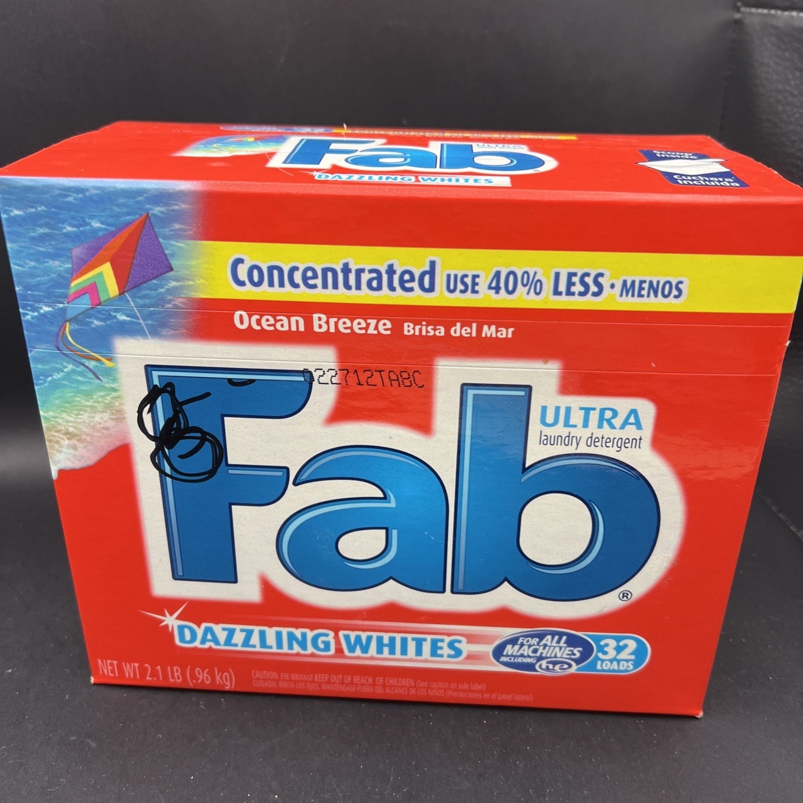Fab Concentrated Ultra Laundry Detergent 2.1 Lb Dazzling Whites 32 Loads Ocean gallery
