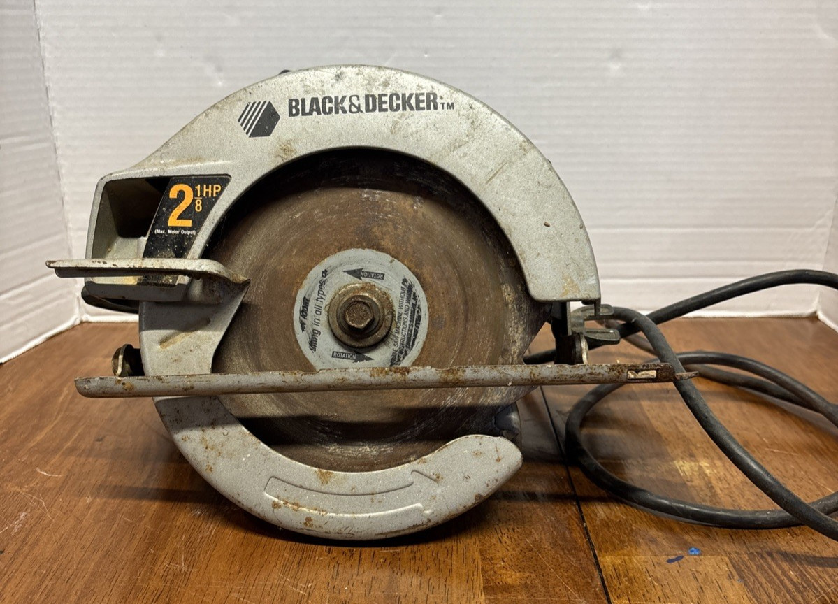 BLACK+DECKER 7391 Type 4 7-1/4" Circular Saw Corded Electric 120V Wood Cutting gallery