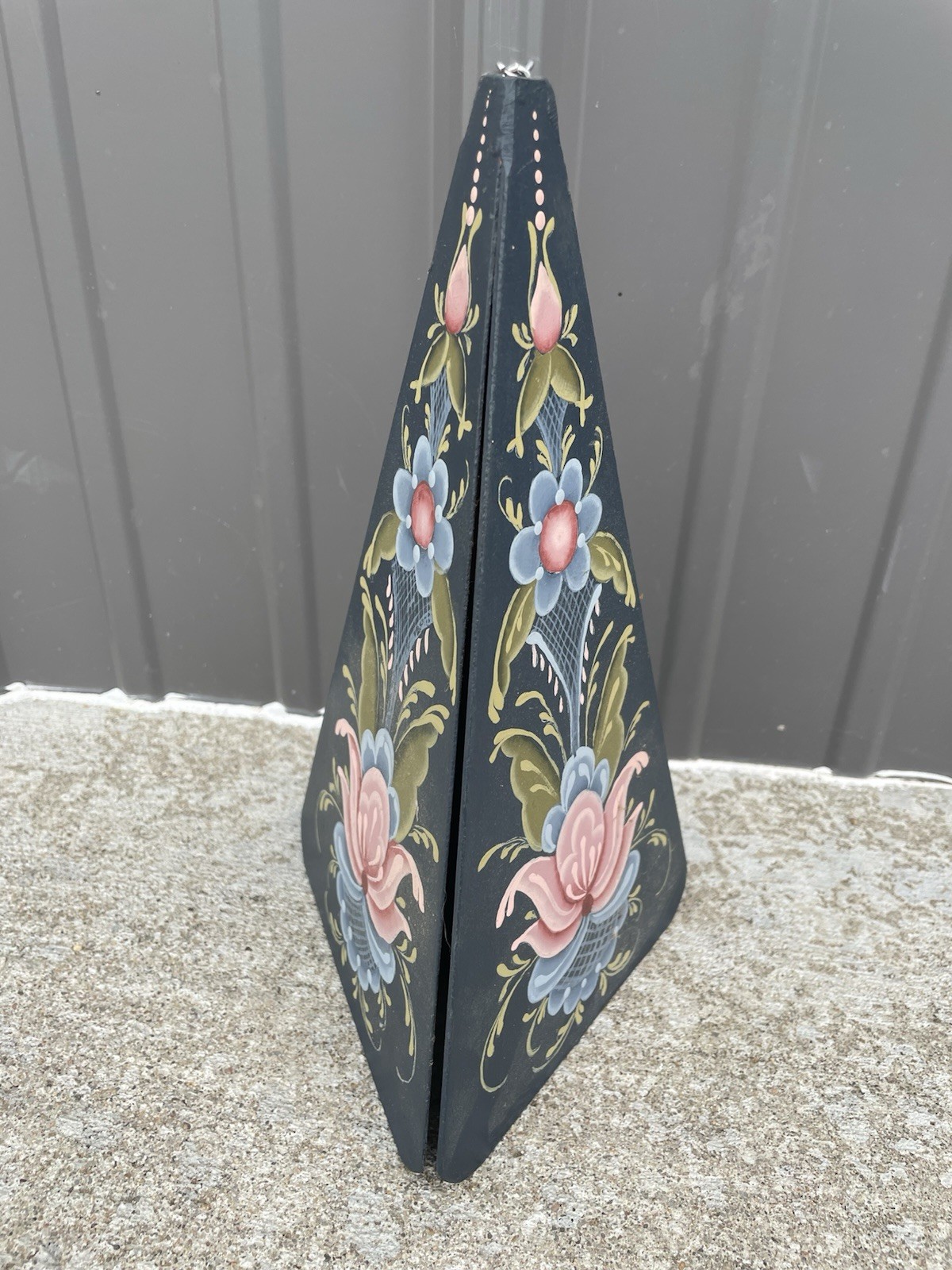 Vintage 10” Coniff Style Triangle Metal Wind Chime Heart Bell Painted Flower NL gallery