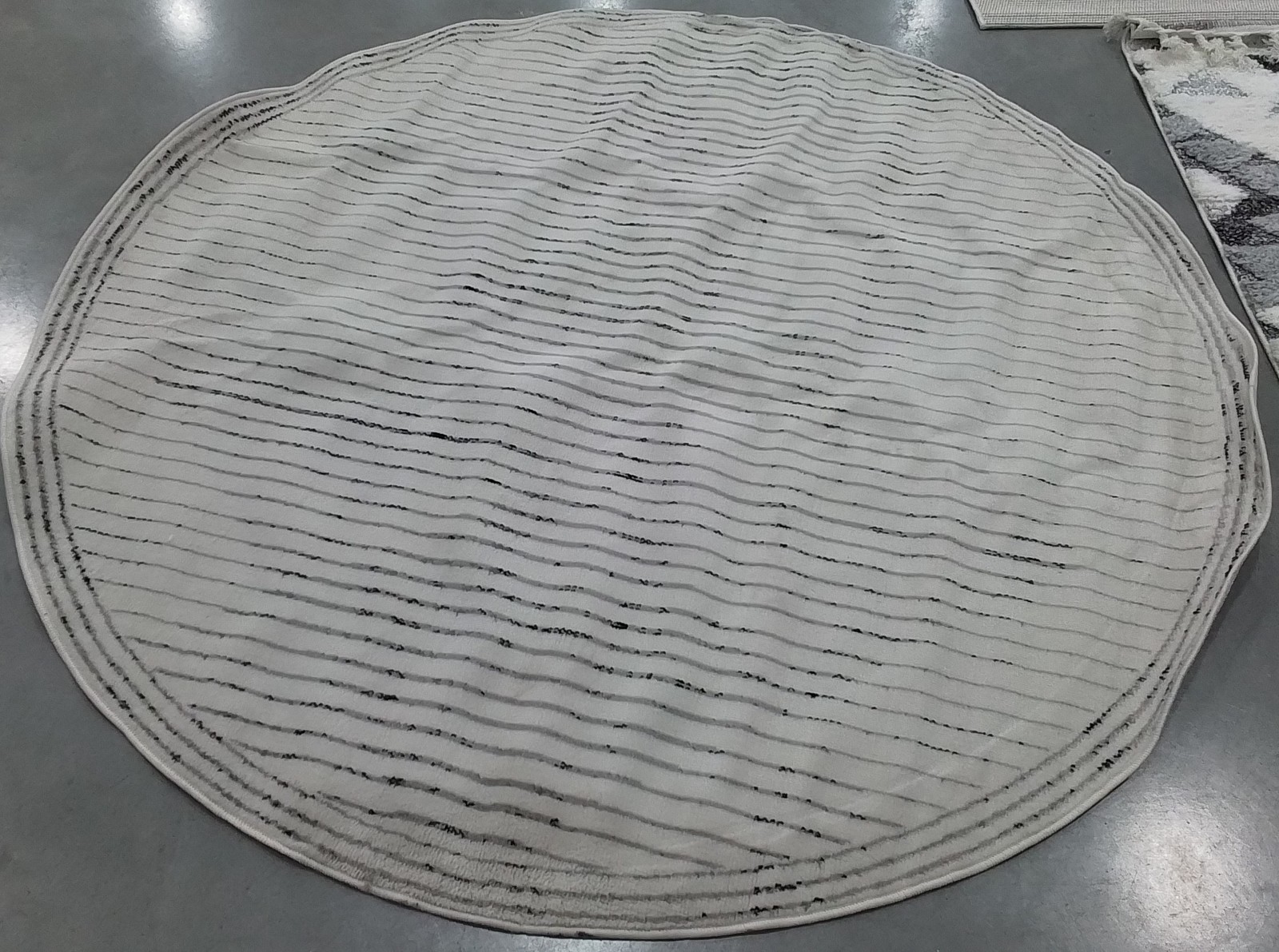 IVORY / GREY 6'-7" x 6'-7" Stained Rug, Reduced Price 1172793144 TPL101A-7R gallery