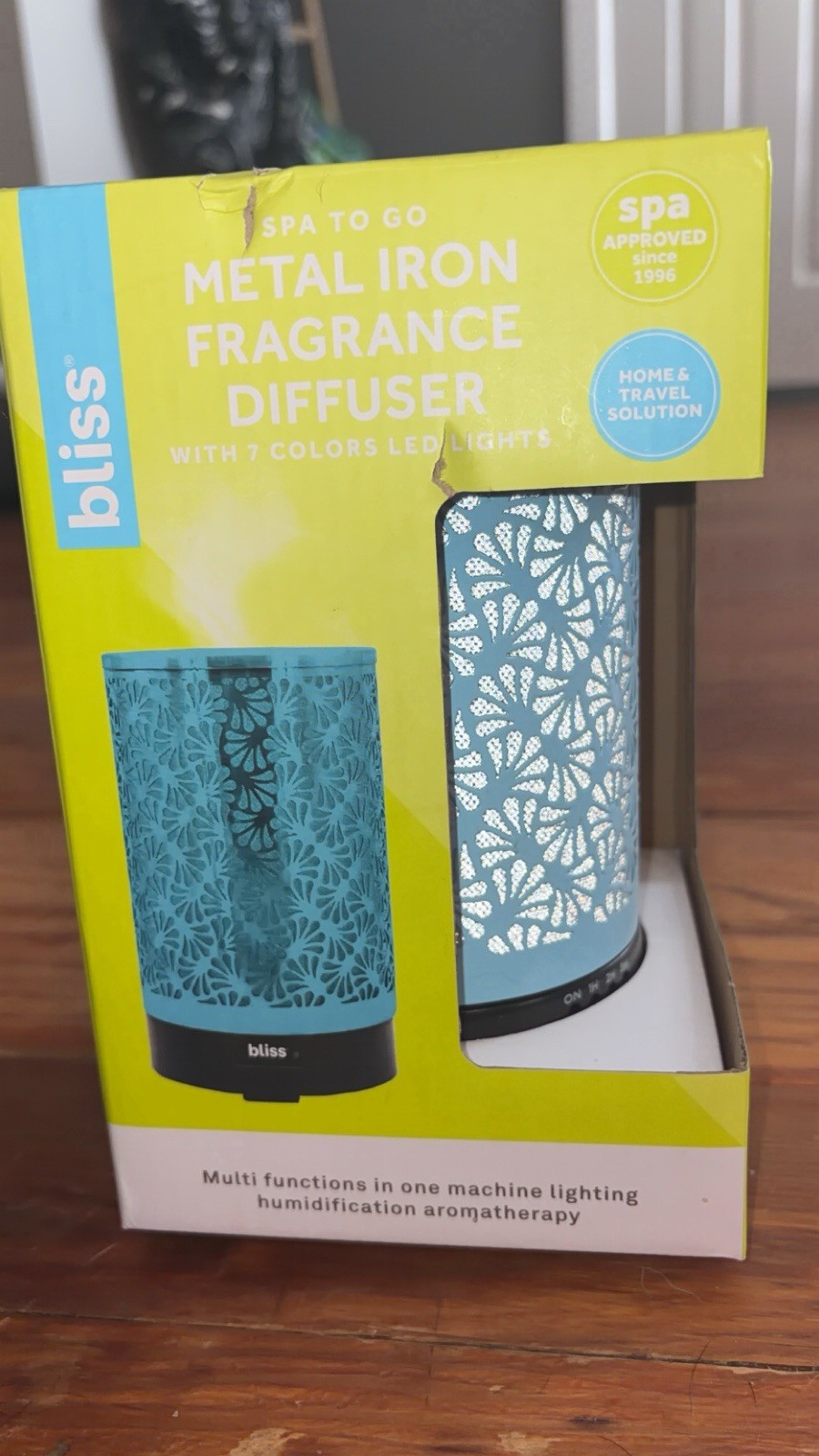 Metal Iron Fragrance Diffuser- New with Box!!! gallery