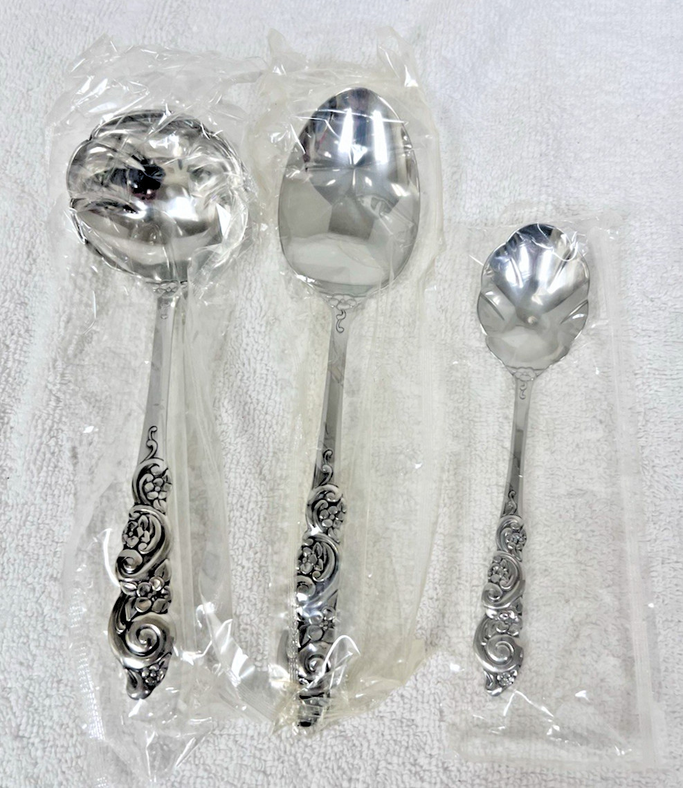 MIP Oneida Barcelona 3-pc Serving Set Sugar Spoon Tablespoon Gravy Ladle In Bags gallery