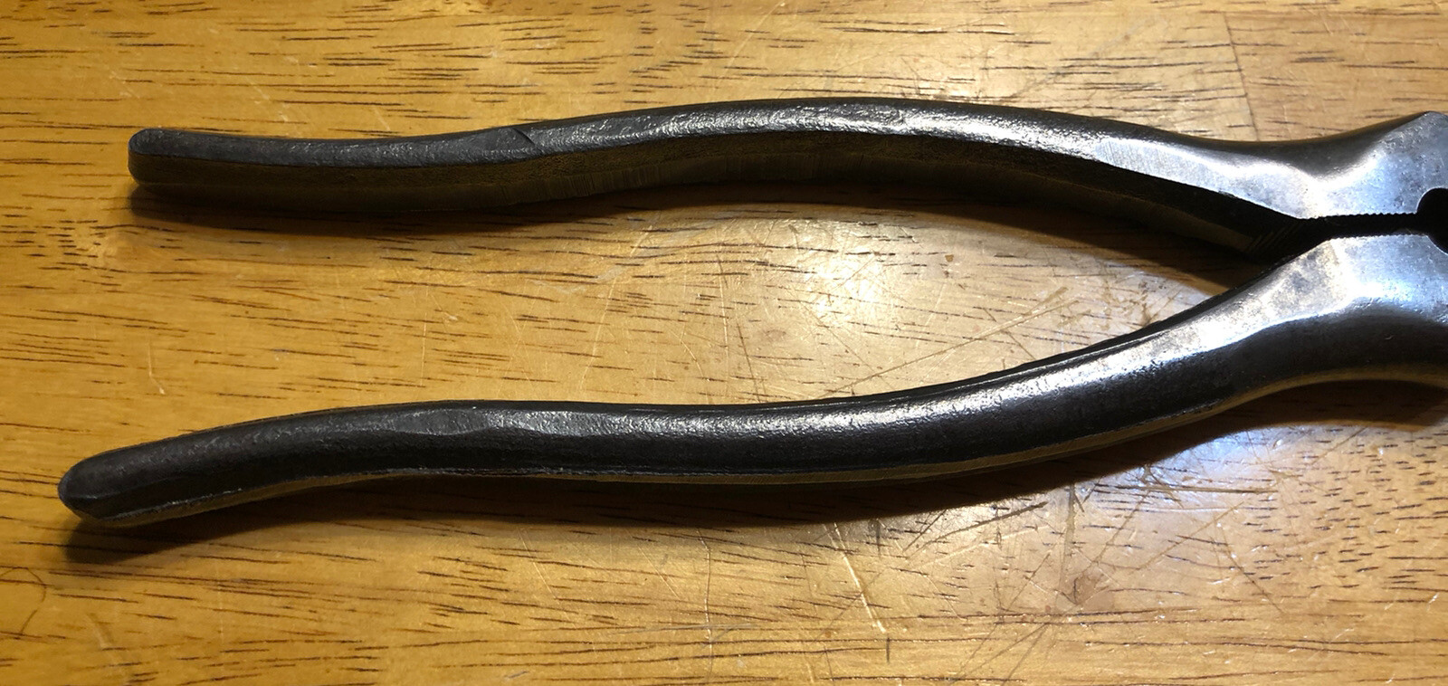 UNBRANDED 9 1/4" LINEMAN PLIERS WITH CRIMPER VINTAGE gallery