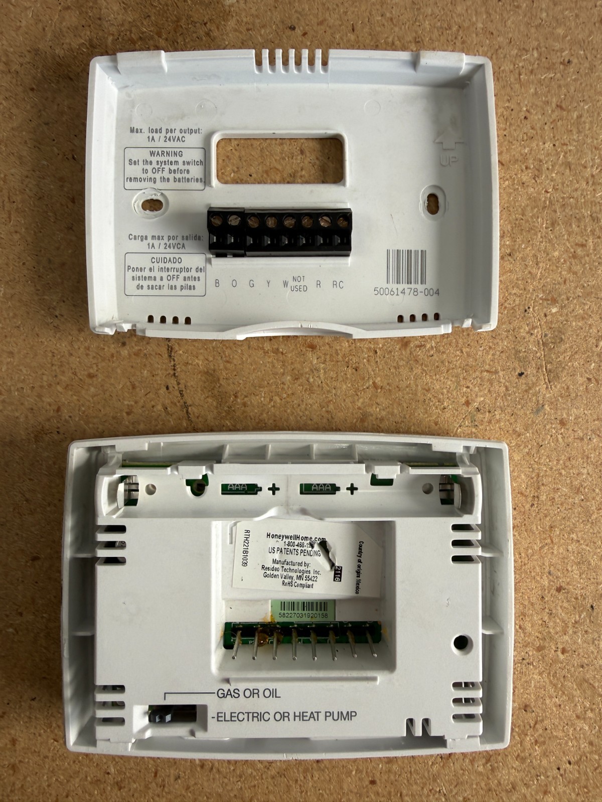 Honeywell home RTH221B 1-Week Programmable Thermostat with Digital Display gallery