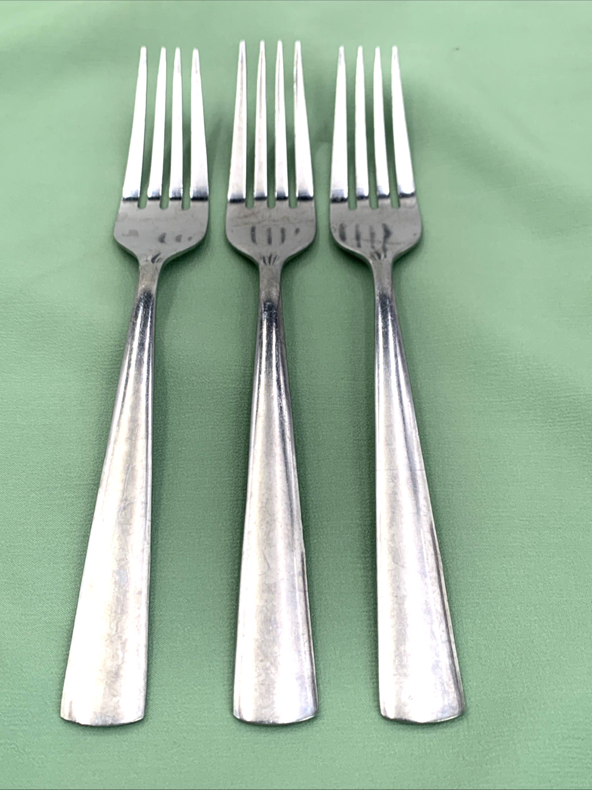 3 Dinner Forks 8" ONEIDA NOCHA SA 12 GLOSSY PLAIN ROUNDED TIP STAINLESS FLATWARE gallery