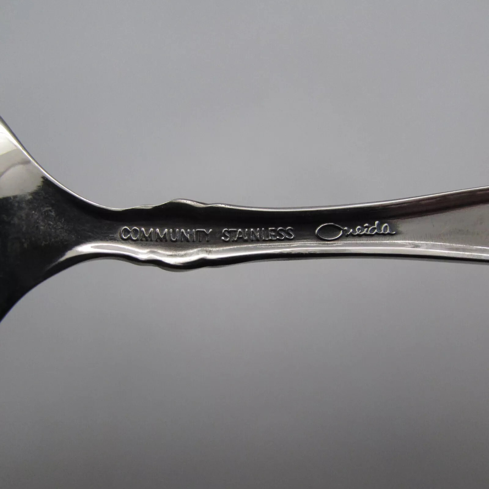 SET OF FOUR - Oneida Stainless Flatware SATINIQUE Teaspoons NEW gallery