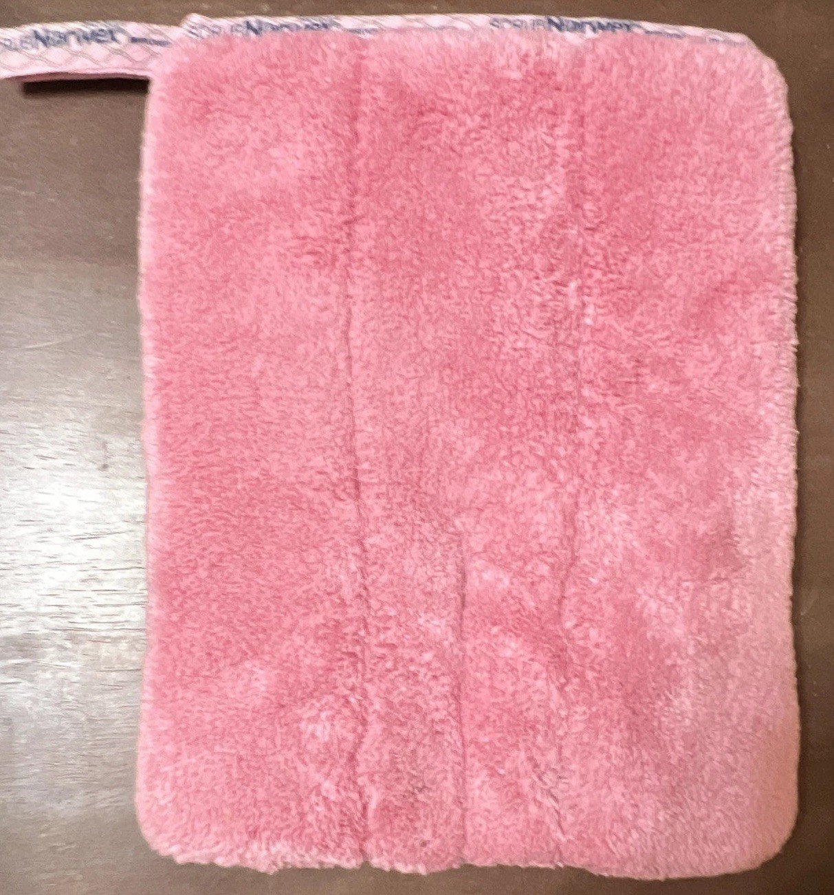 Norwex Pink Microfiber Cleaning Cloth Towel with Hanging Loop, 1 Pack gallery