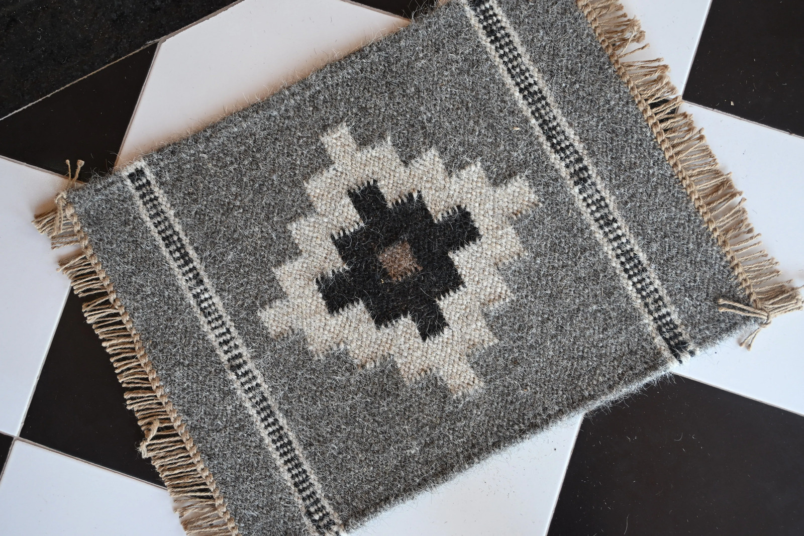 Rugmoda Cotton Gray Black Diamond Geometric 1.5x2 ft Entryway Doormat Rug gallery