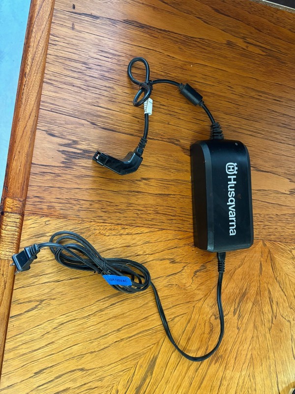 Husqvarna Battery powered includes battery gallery