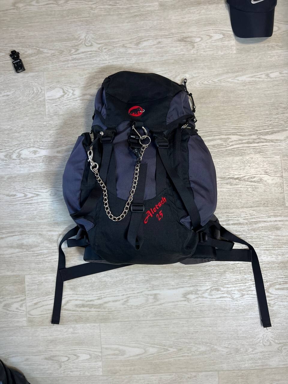 MAMMUT Hiking Backpack with Frame and Back Support Aletsch 25