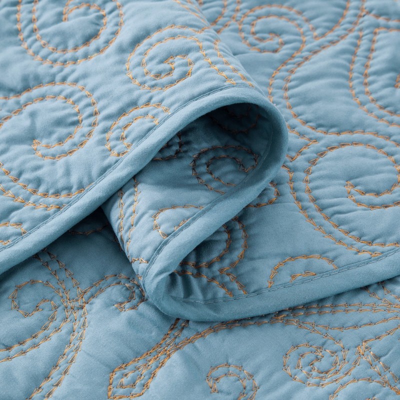 Damask 4 Piece Bedspread Set Scalloped Edge Reversible Coverlet Bedding Set gallery