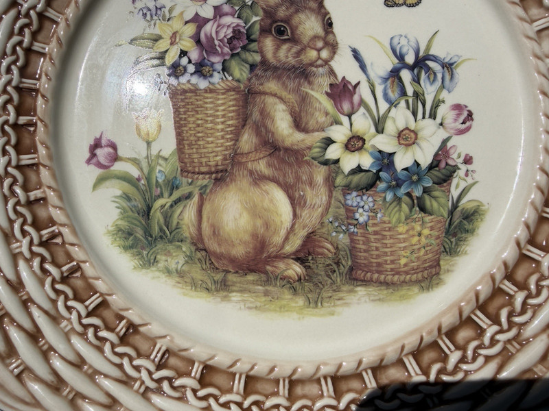 Cracker Barrel Easter Treasures Dinner Plate Bunny Rabbit 11.25” Please READ gallery