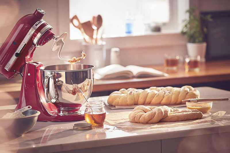 Value Bundle Artisan® Series 5 Quart Tilt-Head Stand Mixer with Flex Edge Beater gallery