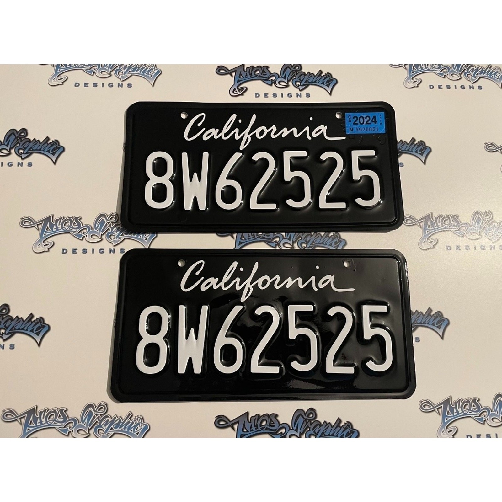 Gloss California Plate Wrap DIY Kit (BACK & WHITE ) KIT 2 PLATES gallery