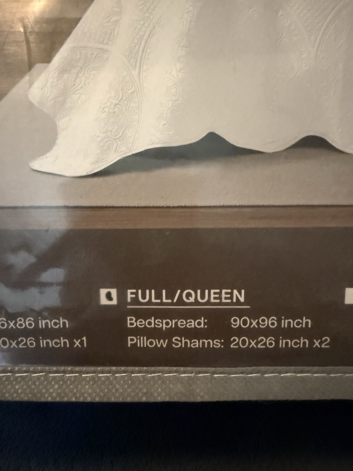 Embossed Bedspread Quilted Bed Cover Full/Queen gallery