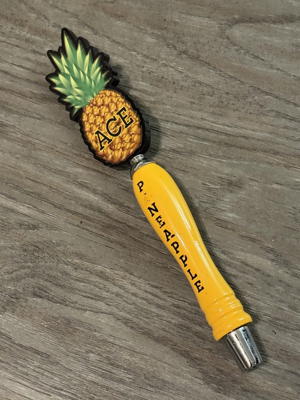 ACE Pineapple Shaped Novelty Bottle Stopper Barware Kitchen Decor Fruit Gift gallery
