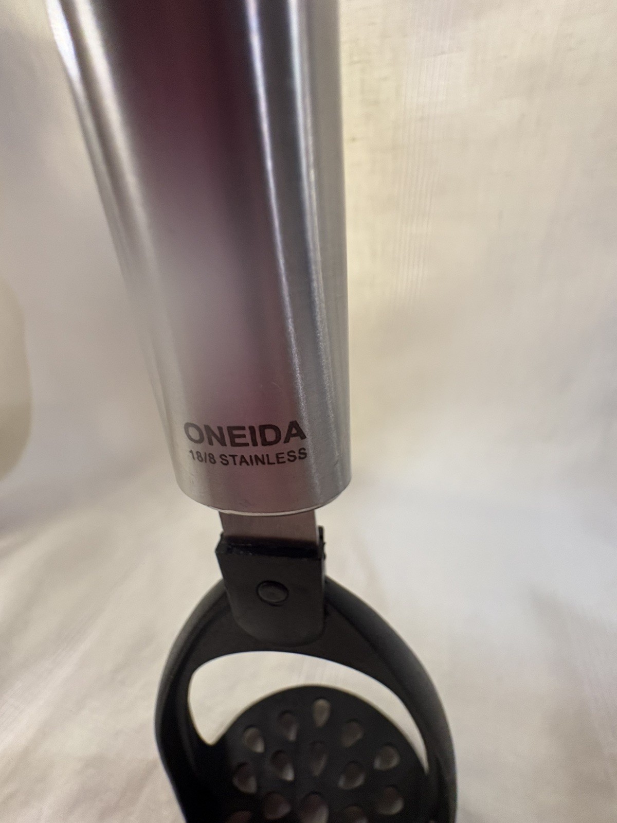 ONEIDA VEGETABLE MASHER COOKING TOOL KITCHEN UTENSIL Potato Cauliflower Ricer gallery
