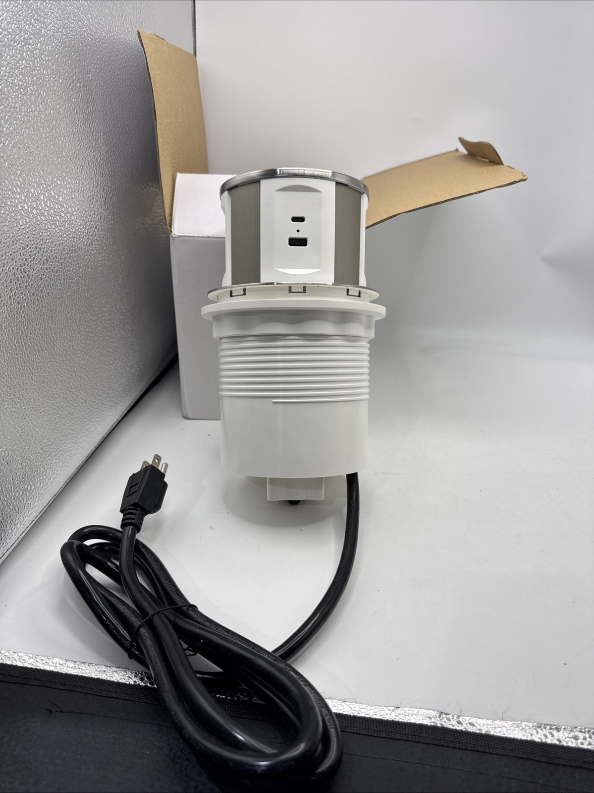 New Pop Up Outlet For Countertop, 3 AC Outlets & USB-A & USB-C (5) gallery