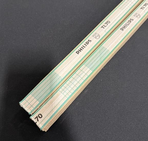 36" 2-Pack Philips F25T8/TL730 Fluorescent Light Bulb 3000K Warm White gallery