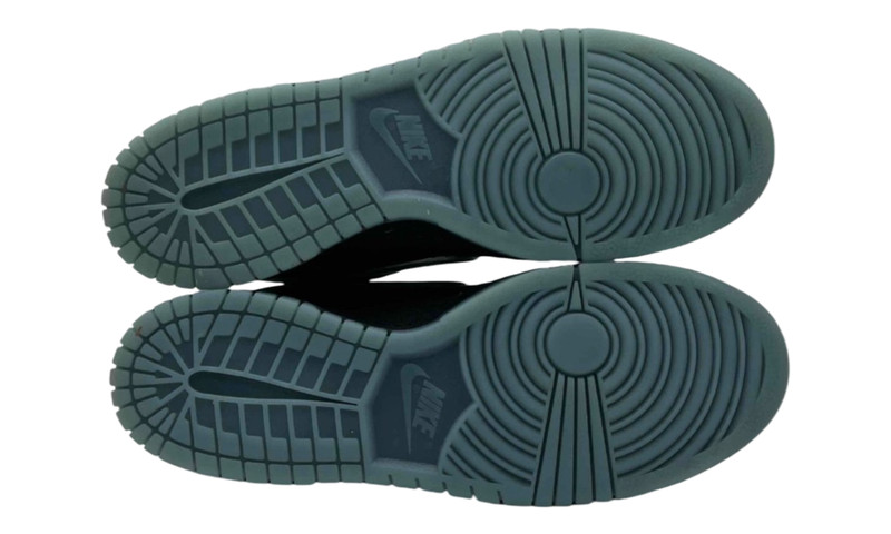 Nike Dunk Low LTD Wizard (PreOwned) gallery