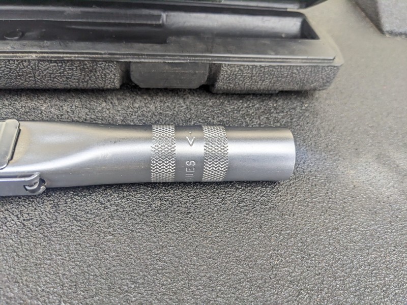#bp037 Precision Instruments 3/8" Drive Torque Wrench 15 - 100Lb ft. c2fr100f gallery