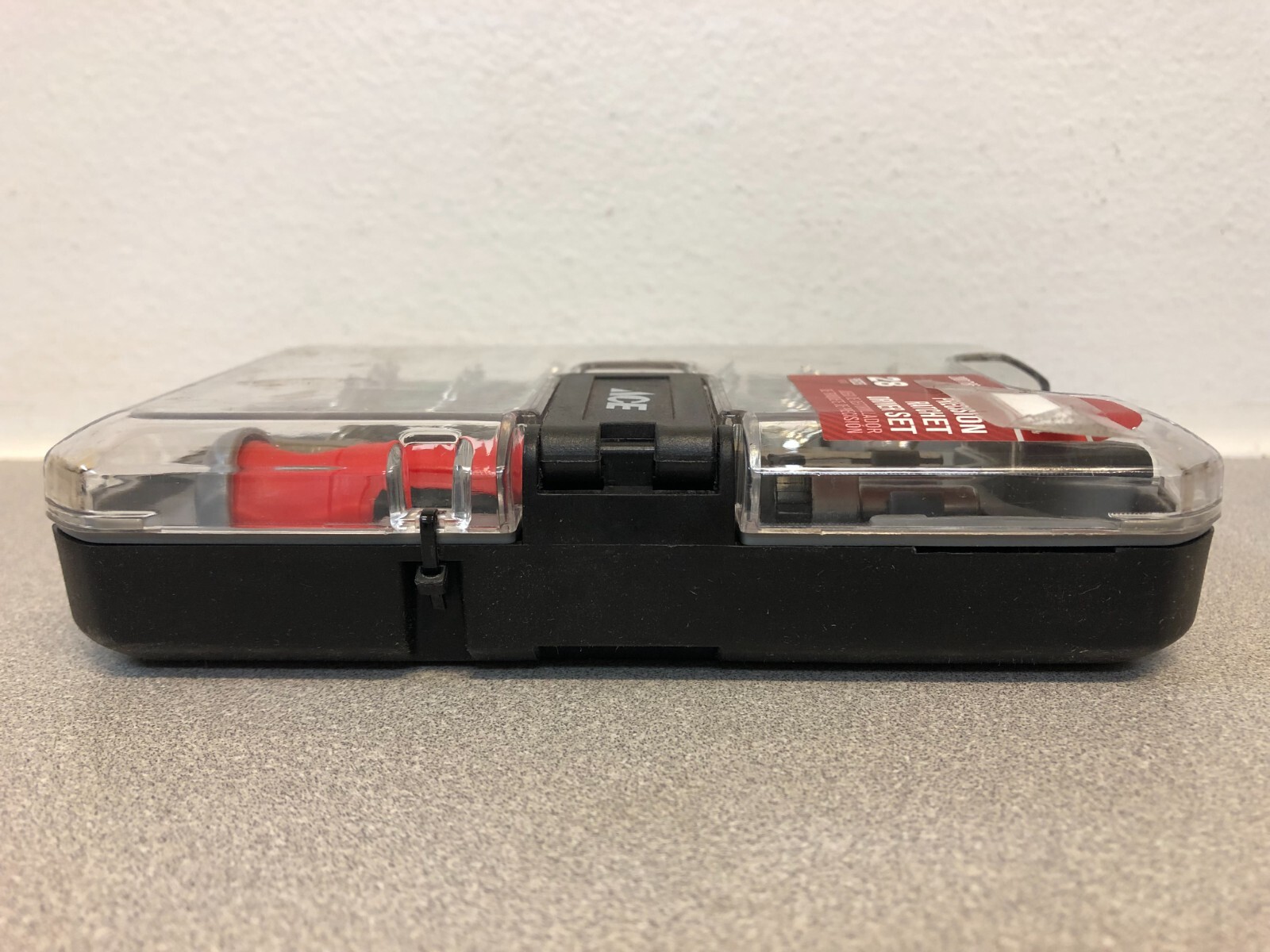 Precision Ratcheting Screwdriver and Bit Set 28 pc gallery