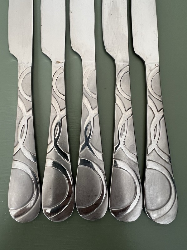 Paltzgraff Modern Swirl Pattern Dinner Knives Set of 5 Everyday Use gallery