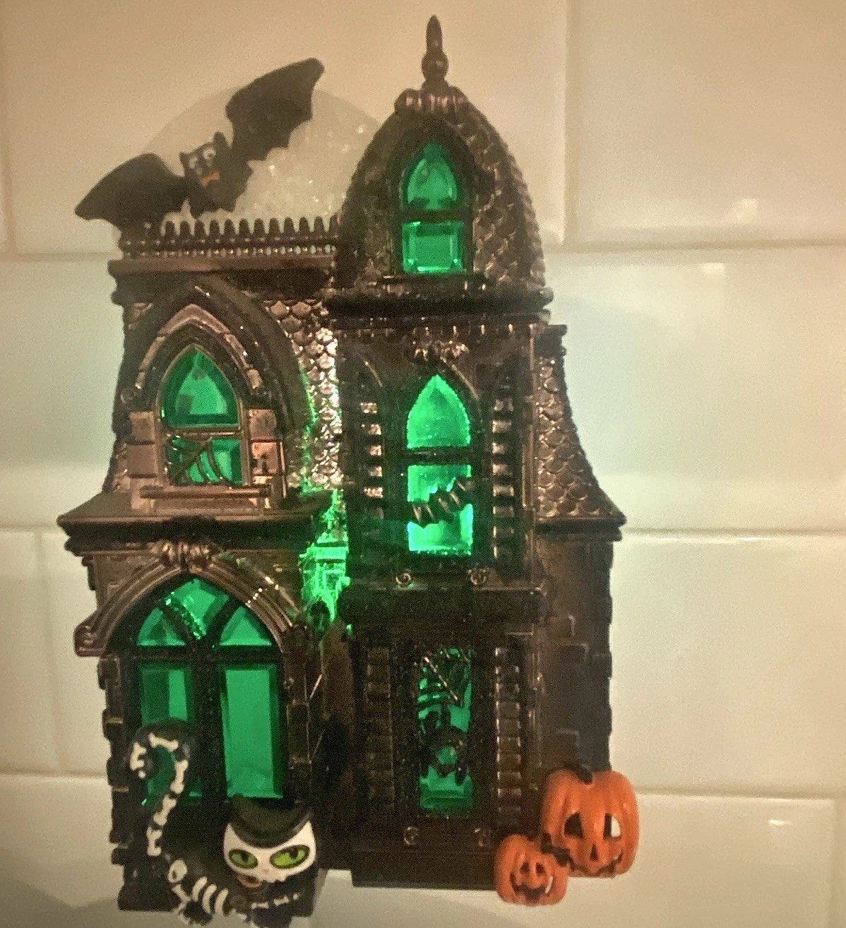 Bath And Body Works Wallflower Plug In Night Light Haunted House Halloween Cat gallery